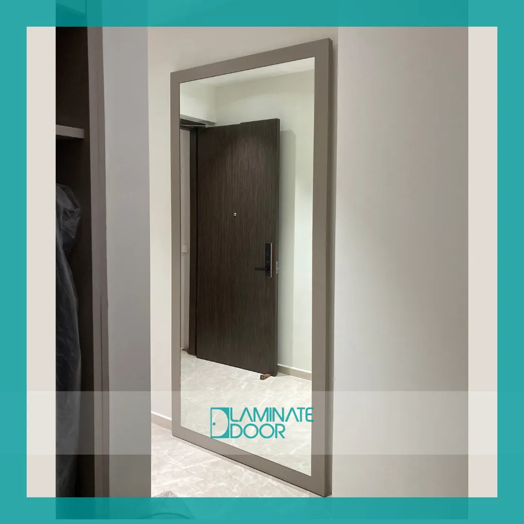 LD4R0462-ghost-sliding-door-with-mirror